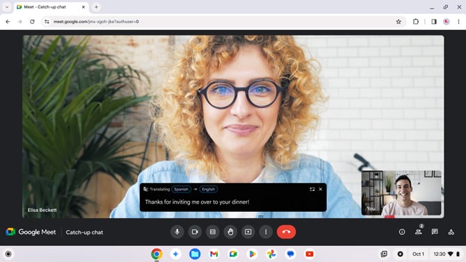 Chromebook Live Translate screenshot showing real-time translation.