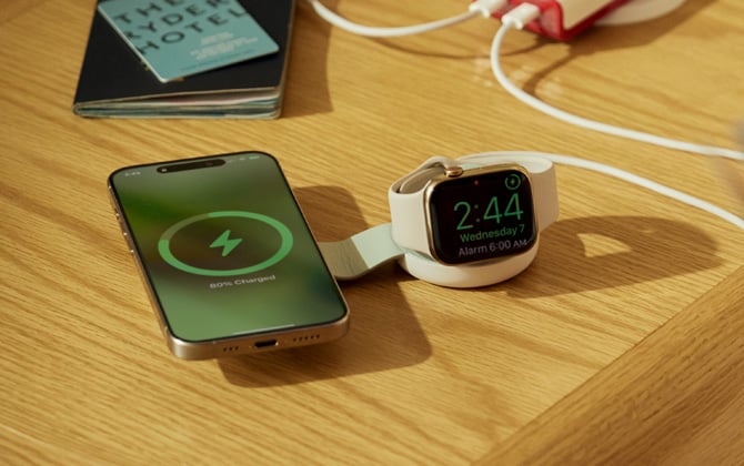 ButterFly SE in white  is shown charging an iPhone and Apple Watch